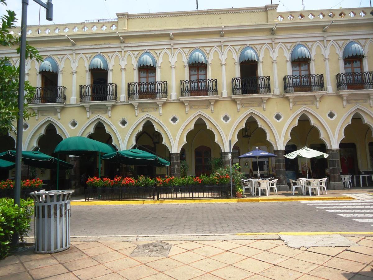 Hotel Concierge Plaza Colima Exterior foto